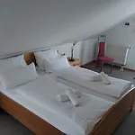 Gaestehaus Helbighof Vendégház