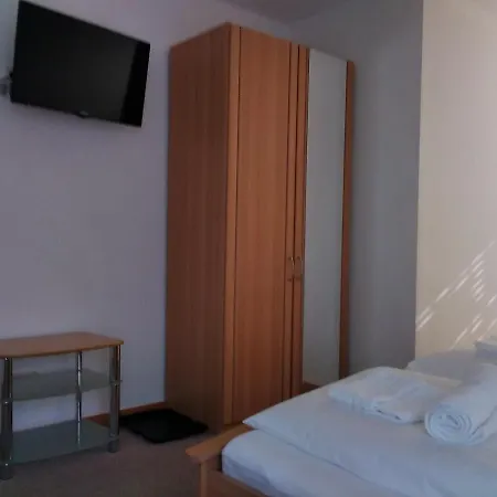 Pensión Gaestehaus Helbighof 4*