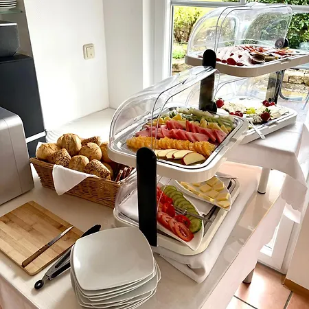 Gaestehaus Helbighof Konukevi Neustadt an der Weinstraße