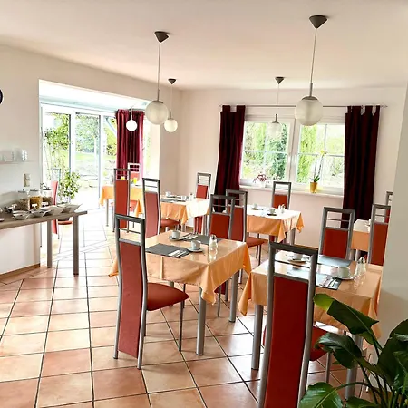 Gaestehaus Helbighof Konukevi