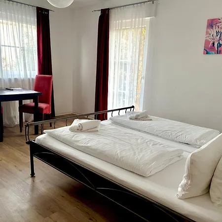 Pensjonat Gaestehaus Helbighof Neustadt an der Weinstraße