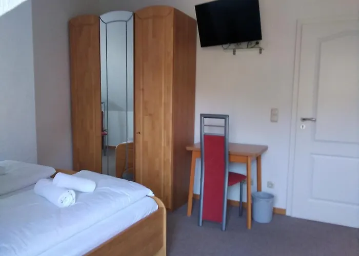 Gaestehaus Helbighof 4*